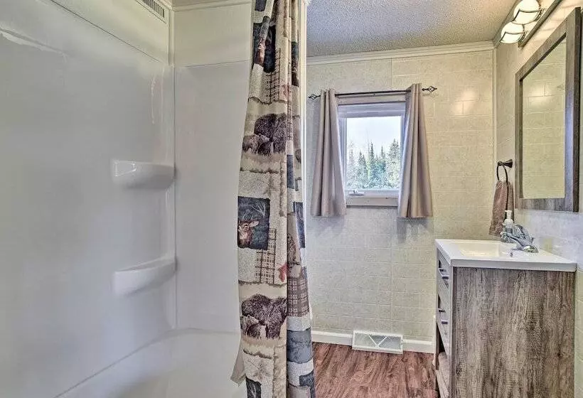 Secluded Home 15 Min. From Lake Nebagamon!