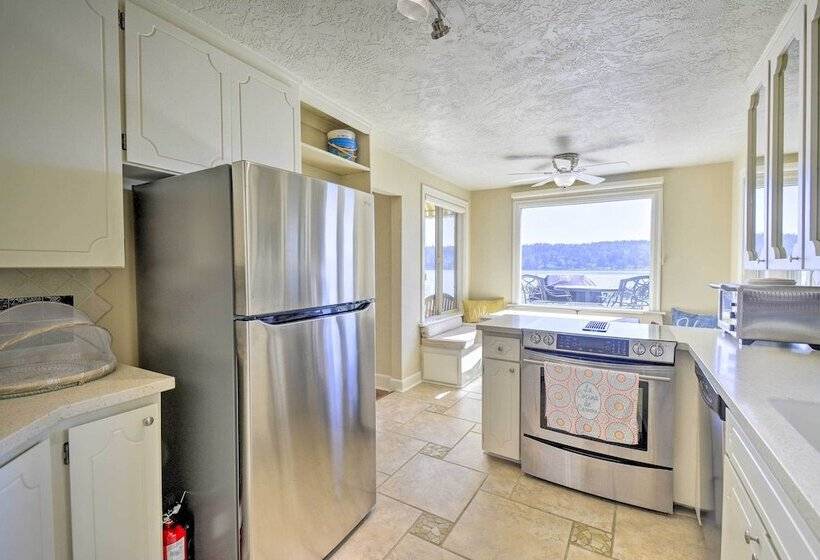 Spacious Family Friendly Home On Port Orchard