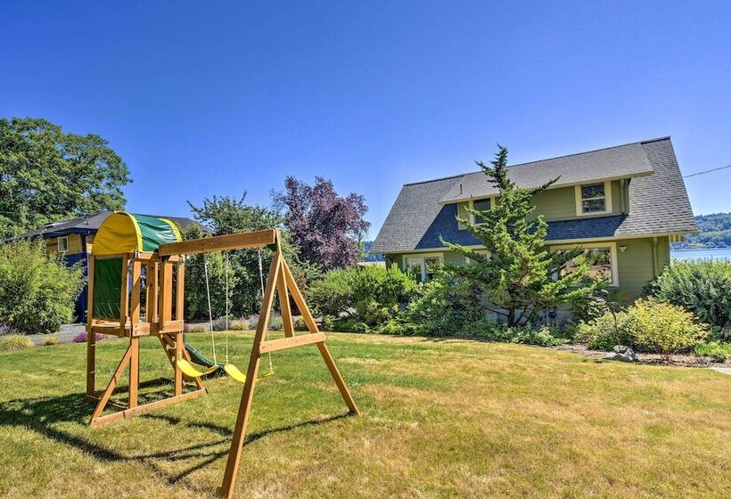 Spacious Family Friendly Home On Port Orchard