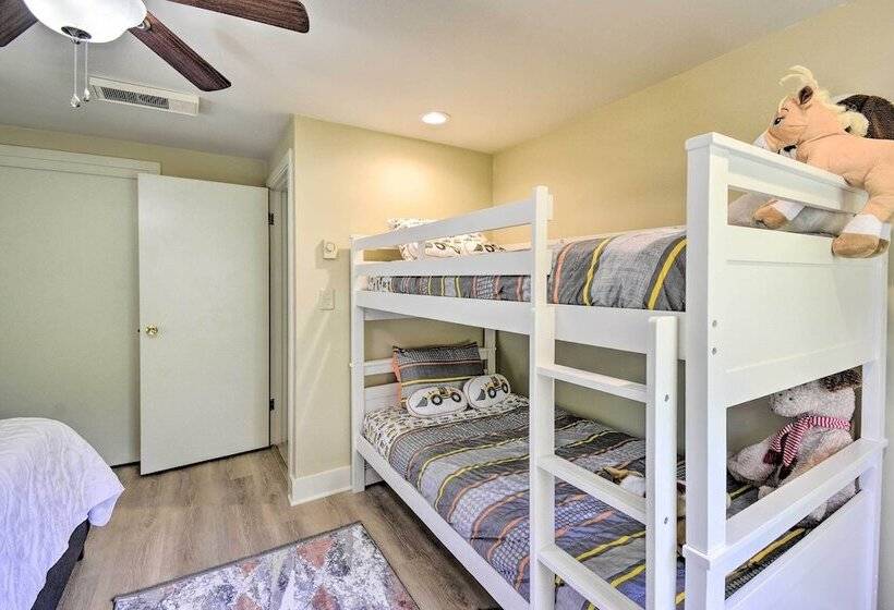 Spacious Family Friendly Home On Port Orchard