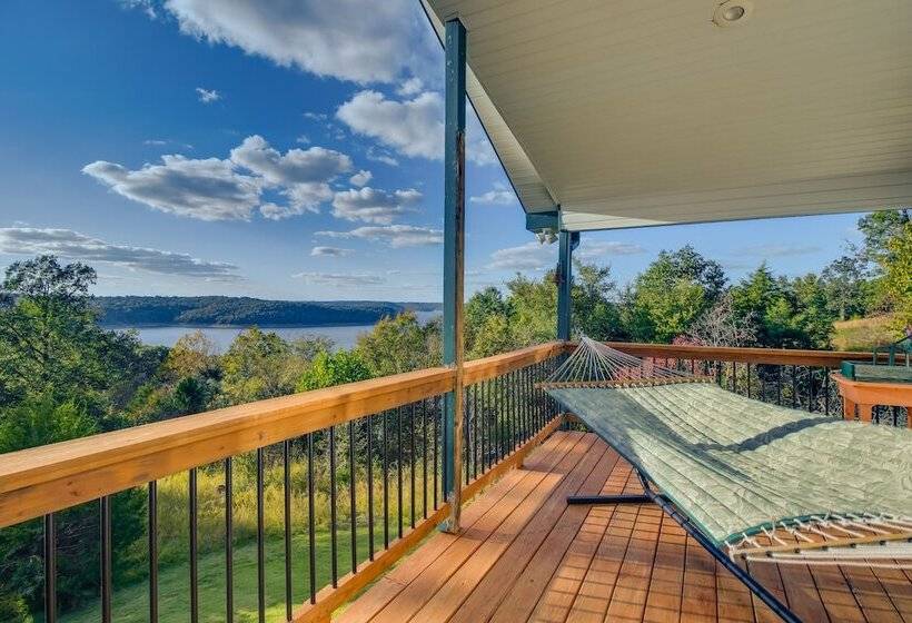 Spacious Family Home W/ Norfork Lake Views!
