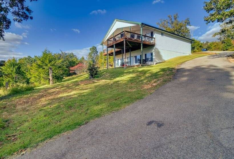 Spacious Family Home W/ Norfork Lake Views!