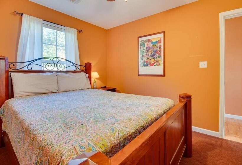 Spacious Family Home W/ Norfork Lake Views!