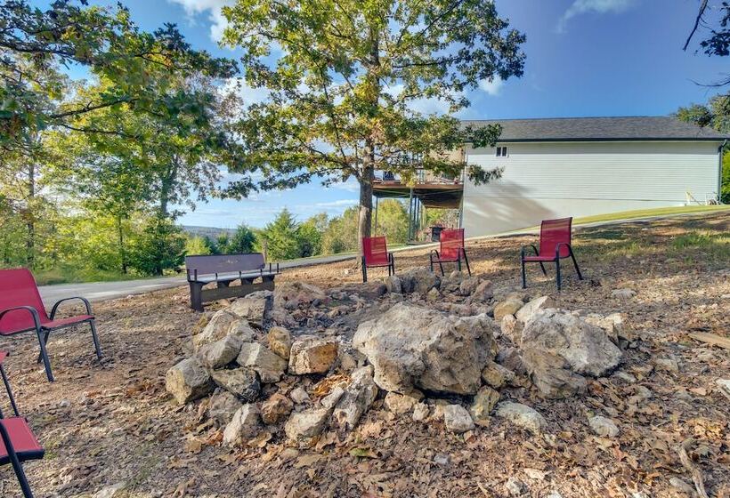 Spacious Family Home W/ Norfork Lake Views!