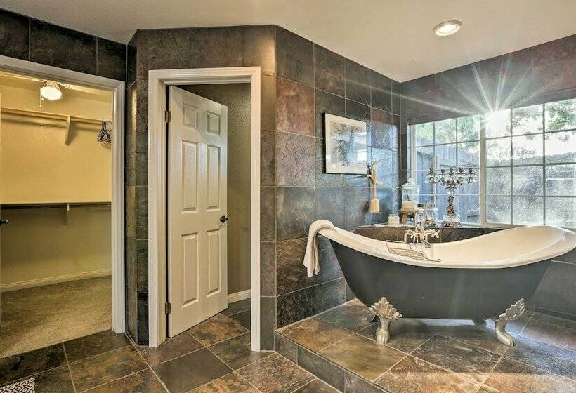 Spectacular Chula Vista House With Backyard Oasis!