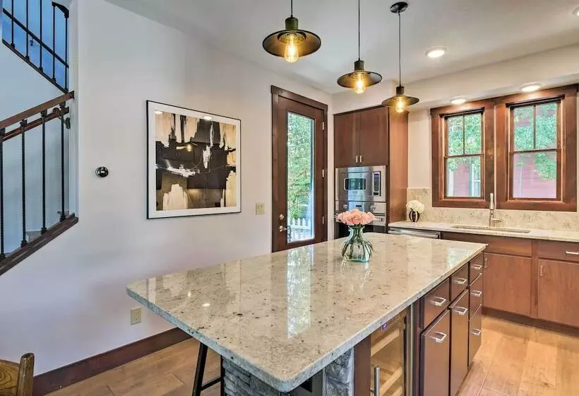 Dtwn Breckenridge Escape W/ Balcony: French Fox