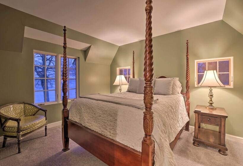 Stunning South Hero Home On Lake Champlain W/ View