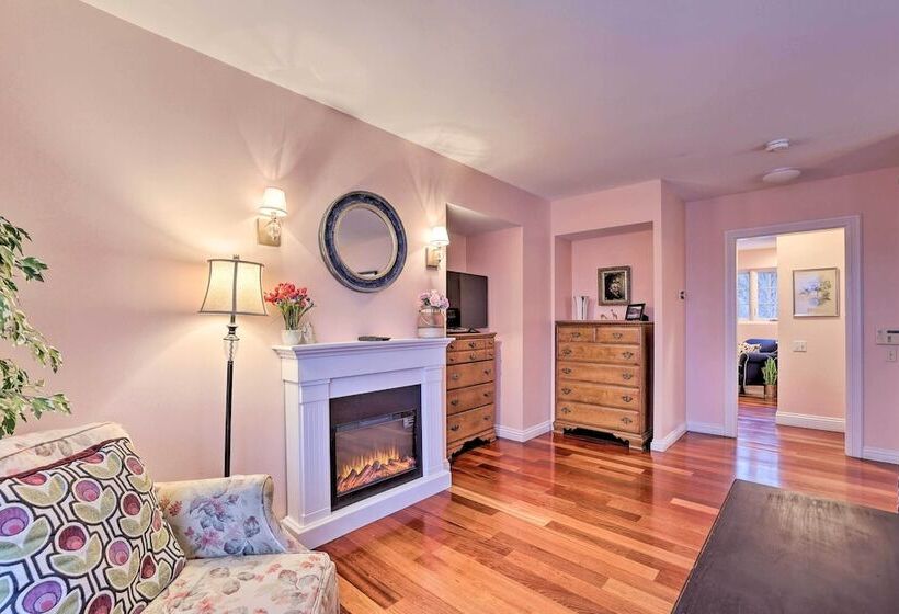 Stunning South Hero Home On Lake Champlain W/ View