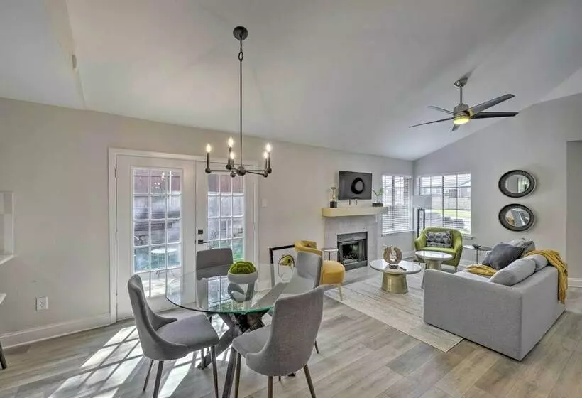 Stylish Lewisville Home Near Downtown Dallas!
