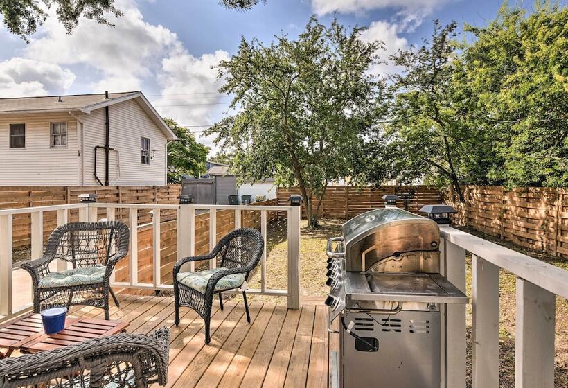 ~ 2 Mi To Pleasure Pier: Home In Galveston!