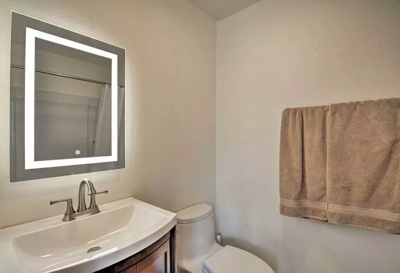 The Pinecone Palace W/ Hiking Trail Access!