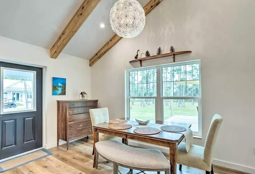 Trendy Palm City Cottage W/ Porch On 5 Acres!