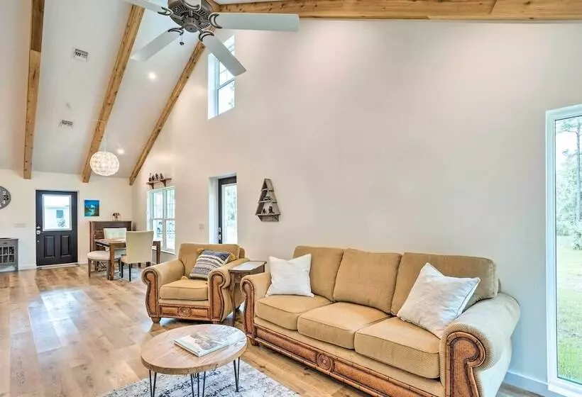 Trendy Palm City Cottage W/ Porch On 5 Acres!