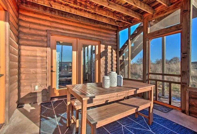 Updated Cabin W/ 360 Degree Mtn View: 1 Mi To Lake