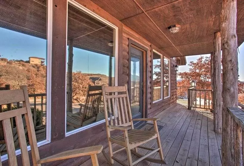 Updated Cabin W/ 360 Degree Mtn View: 1 Mi To Lake
