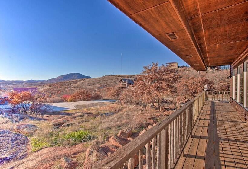 Updated Cabin W/ 360 Degree Mtn View: 1 Mi To Lake