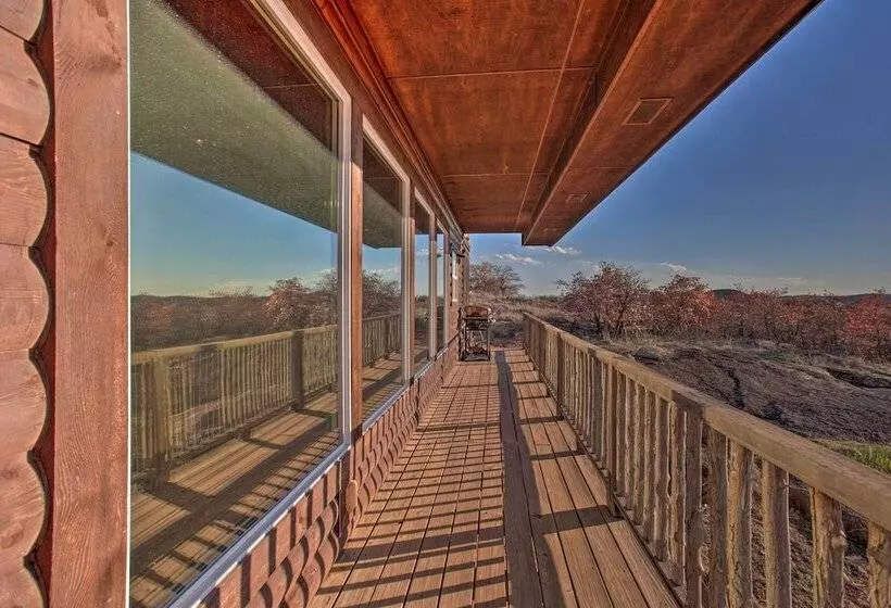 Updated Cabin W/ 360 Degree Mtn View: 1 Mi To Lake