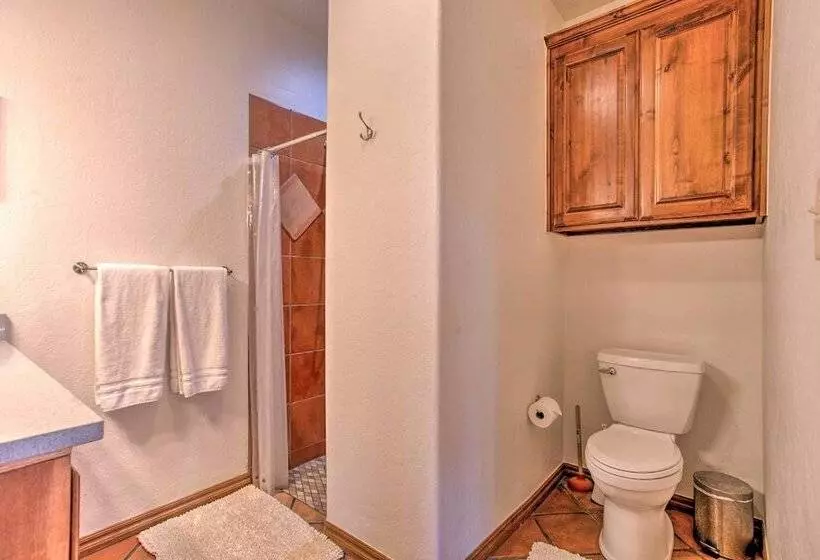 Updated Cabin W/ 360 Degree Mtn View: 1 Mi To Lake