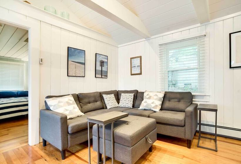 Updated Hyannis Home < 2 Mi To Beach & Golf!