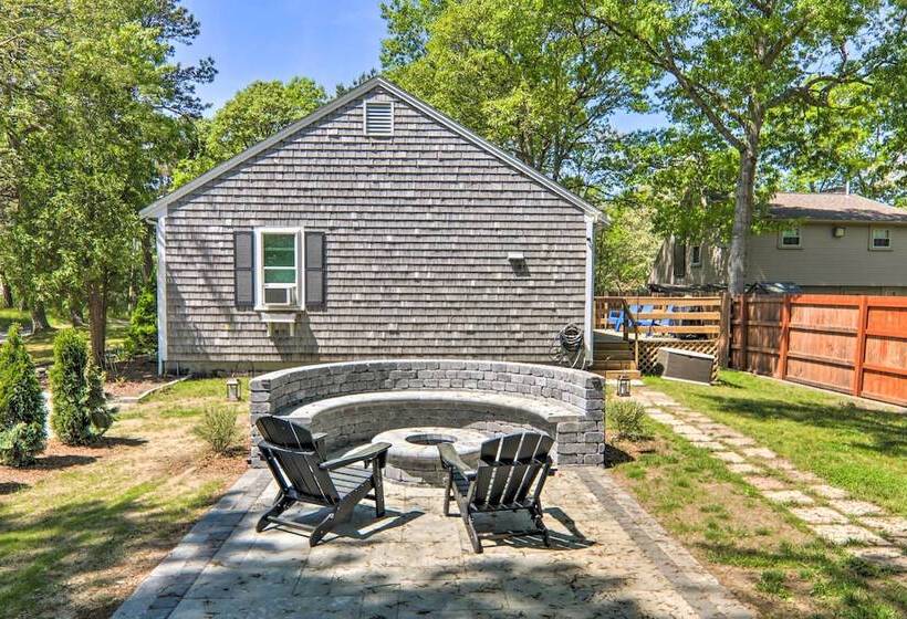 Updated Yarmouth Escape Near Swan Pond + Beaches!