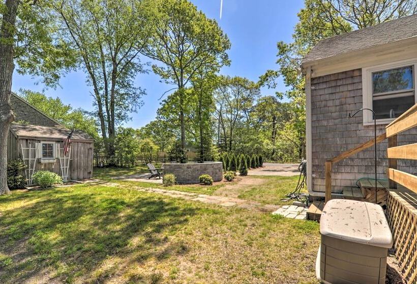 Updated Yarmouth Escape Near Swan Pond + Beaches!