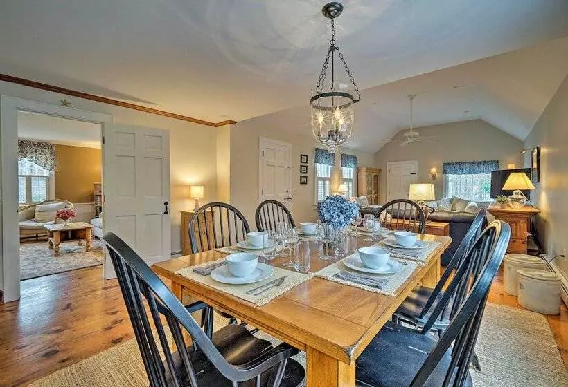 Upscale Orleans Home W/ Deck, 1 Mi To Nauset Beach