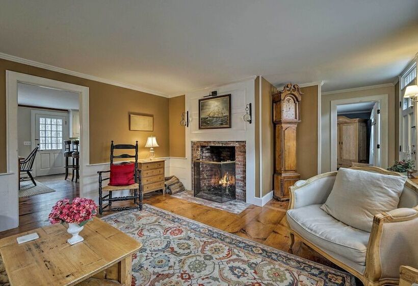 Upscale Orleans Home W/ Deck, 1 Mi To Nauset Beach