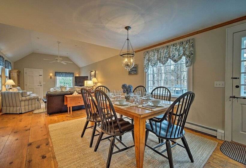 Upscale Orleans Home W/ Deck, 1 Mi To Nauset Beach