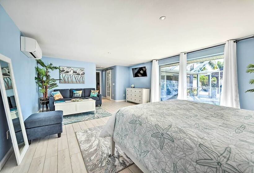 Waterfront Bradenton Home: Heated Pool & Fire Pit