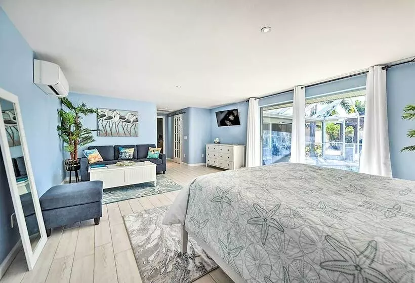 Waterfront Bradenton Home: Heated Pool & Fire Pit