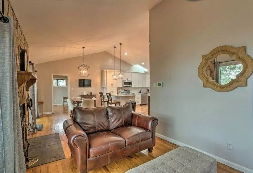 Blue Ridge Acres , Riverfront Home W/ Deck