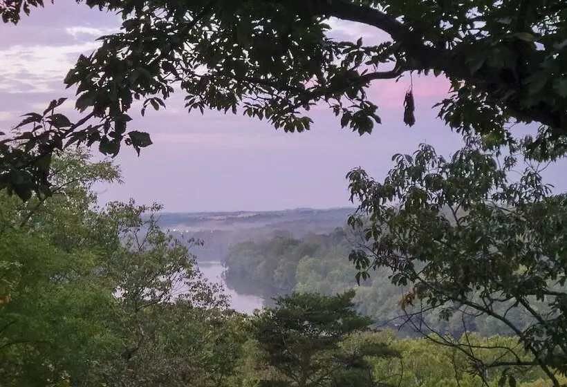 Blue Ridge Acres , Riverfront Home W/ Deck