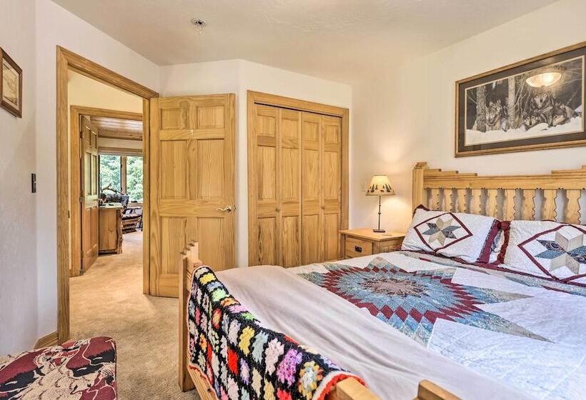 Alpine Escape W/ Mtn Views In Blue River!