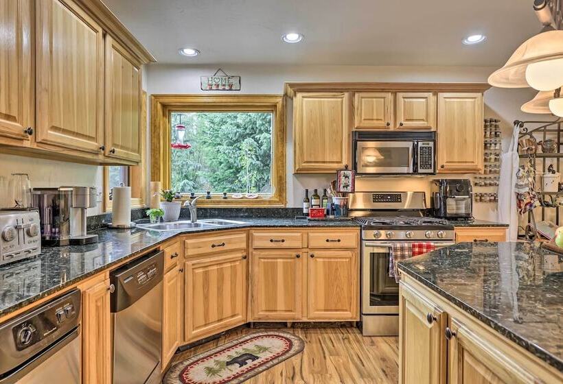 Alpine Escape W/ Mtn Views In Blue River!