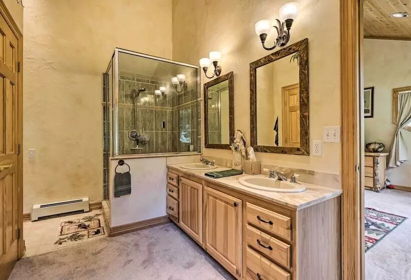 Alpine Escape W/ Mtn Views In Blue River!