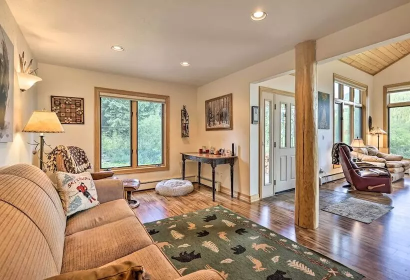 Alpine Escape W/ Mtn Views In Blue River!