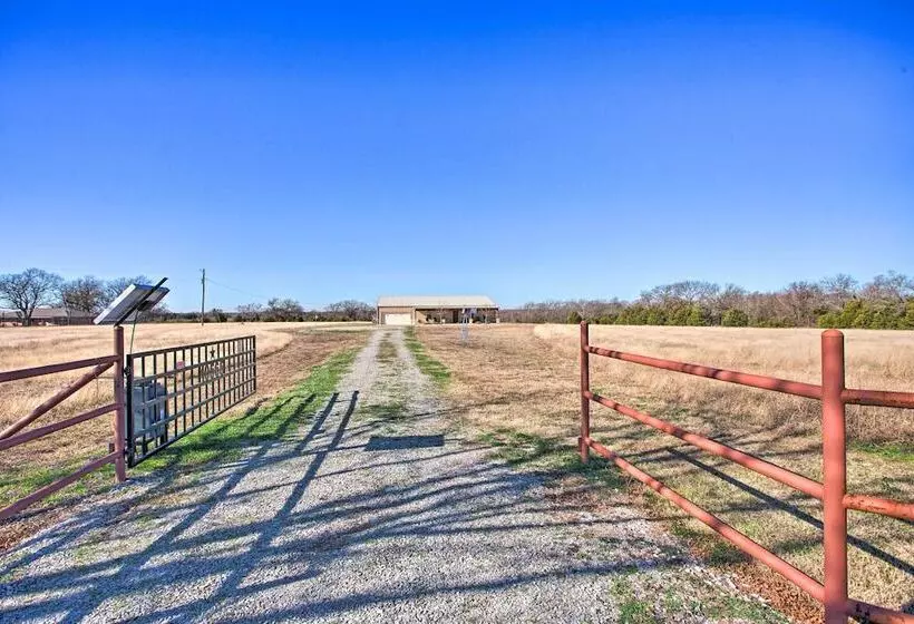 Pet Friendly Anna Ranch On 13 Acres!