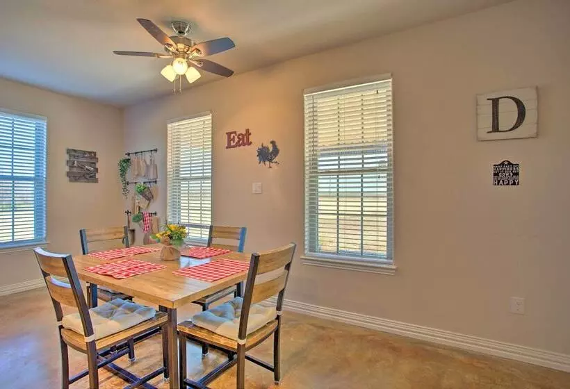 Pet Friendly Anna Ranch On 13 Acres!