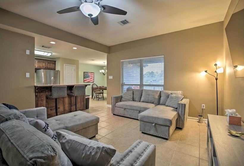 Charming Louisiana Home 21 Mi To Lsu!