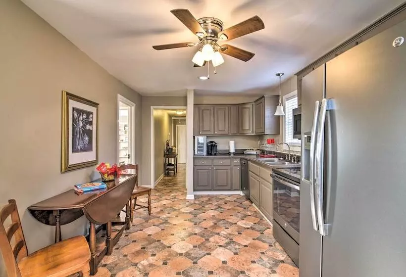 Charming Oxford Home ~ 7 Mi To Ole Miss!