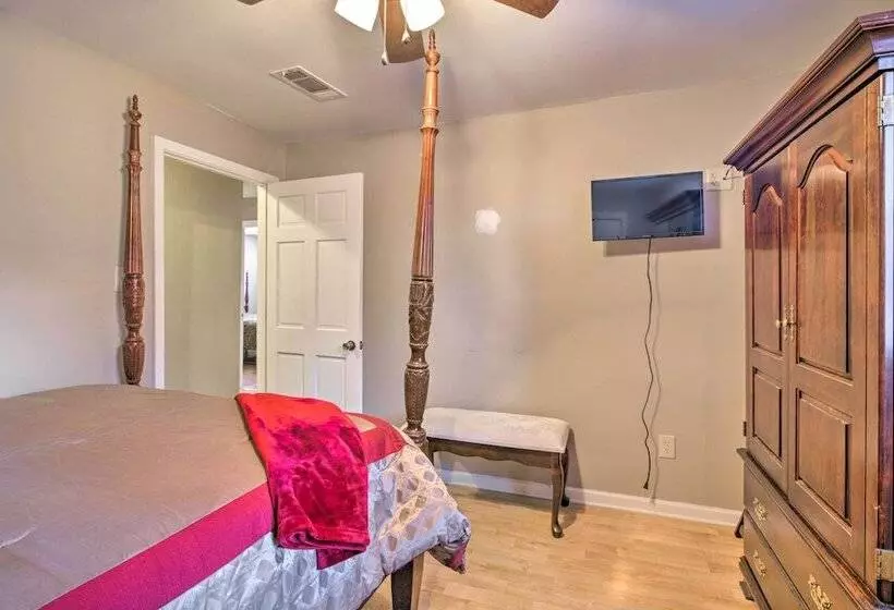 Charming Oxford Home ~ 7 Mi To Ole Miss!