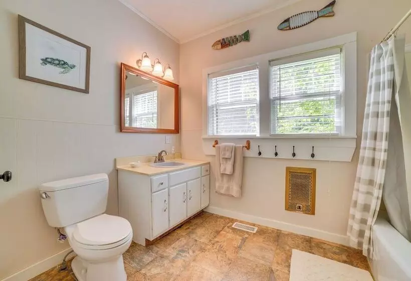 Classic Stewart Home ~ 2 Mi To Boat Launch!