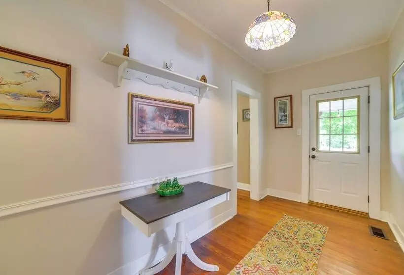 Classic Stewart Home ~ 2 Mi To Boat Launch!