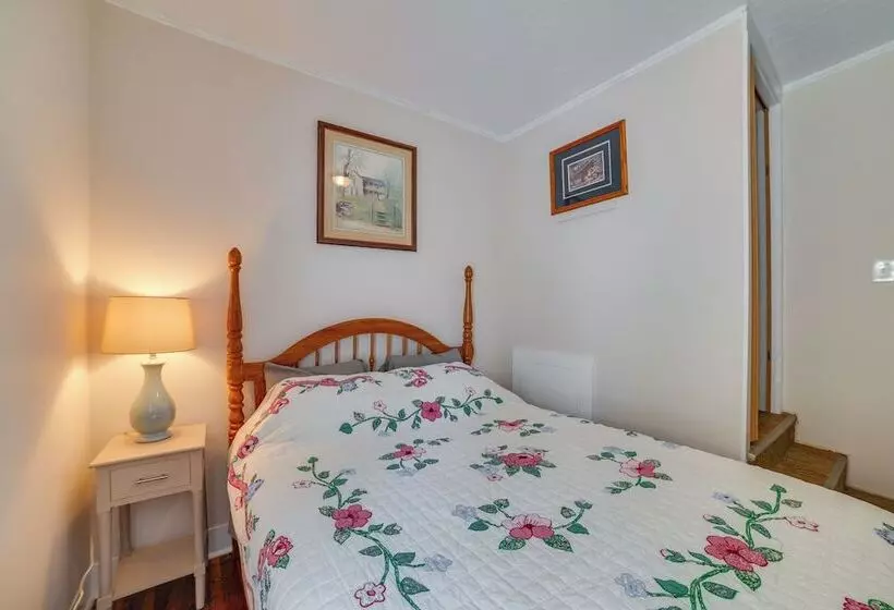 Classic Stewart Home ~ 2 Mi To Boat Launch!