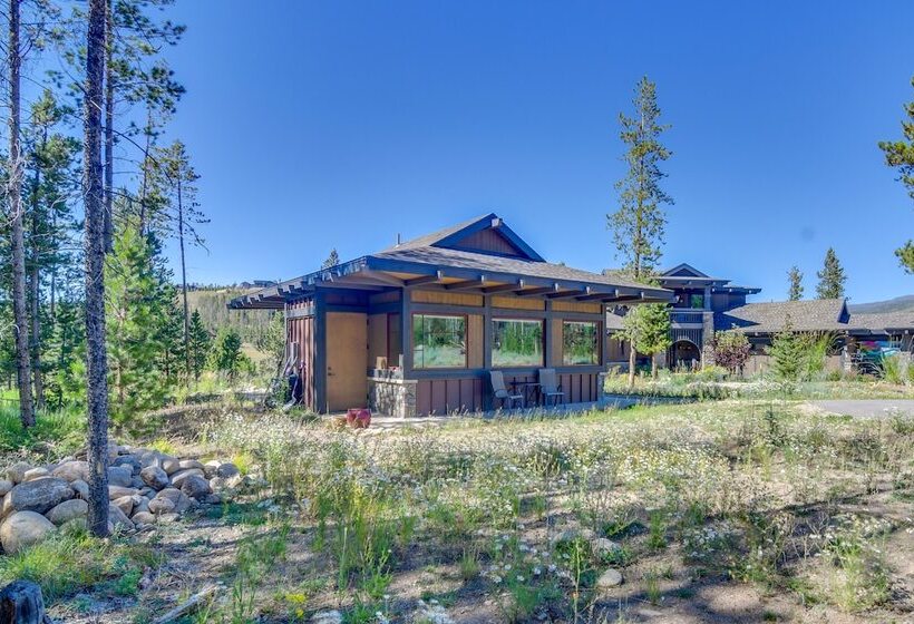 Cozy Fraser Cabin W/ Views & Moose Sightings!