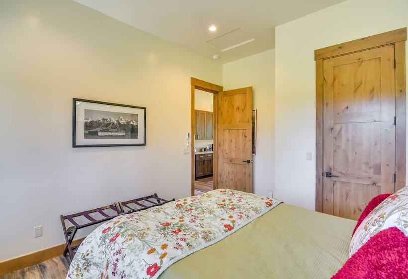 Cozy Fraser Cabin W/ Views & Moose Sightings!