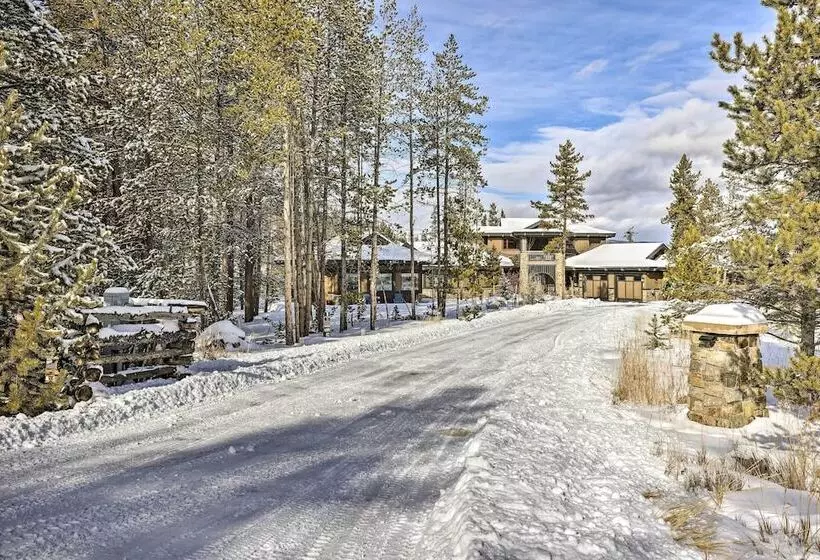 Cozy Fraser Cabin W/ Views & Moose Sightings!