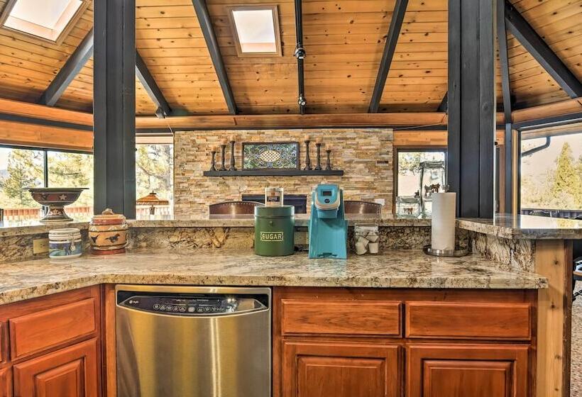 Cozy  Grand Woodland  Cabin W/ Mountain Views