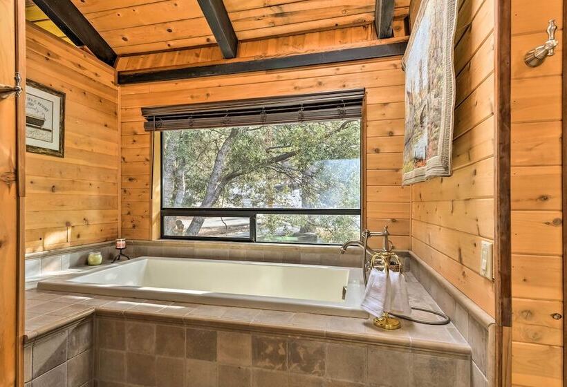 Cozy  Grand Woodland  Cabin W/ Mountain Views