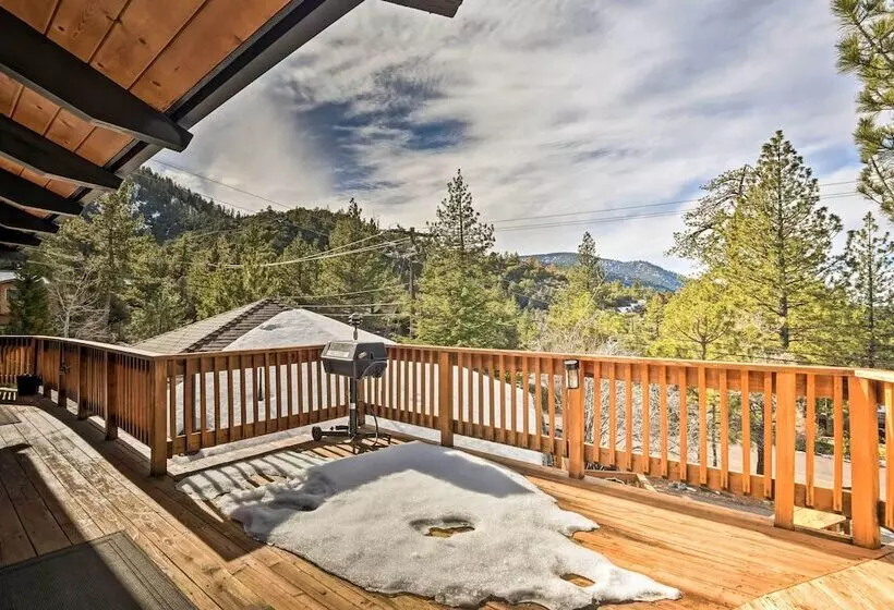 Cozy  Grand Woodland  Cabin W/ Mountain Views